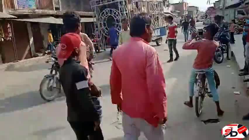 रुद्रांश dj Vs  कमांडो dj प्राचीन शिव मंदिर दुर्गागंज बाजार #VirelVideo #durgaganjmarket #suraj Dubey