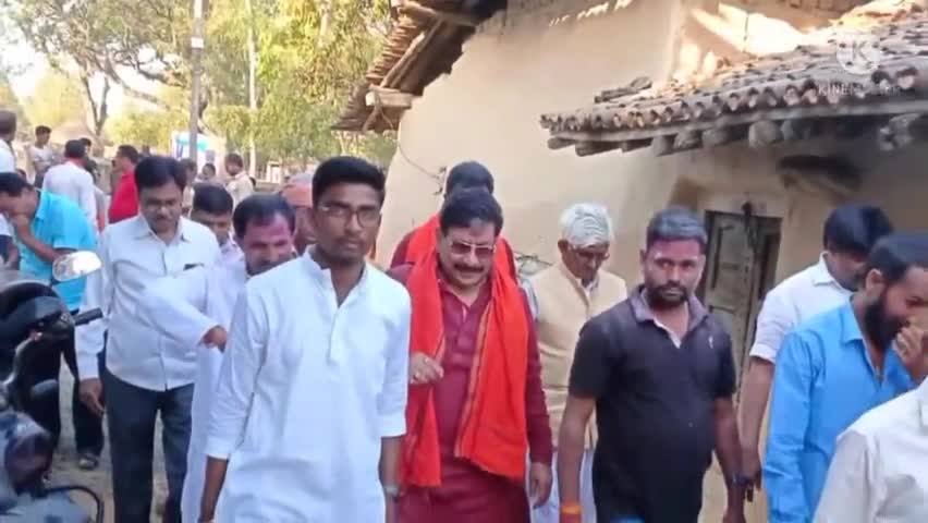 #होली_मिलन_समारोह
  हिरोडीह मंडल के ग्राम #chmtadih में होली मिलन समारोह रखा गया जिसमें भाग संख्या 14 के युवा जिला परिषद उम्मीदवार अमित कुमार उपस्थित हुए एवं आए सभी अतिथियों का आशीर्वाद प्राप्त किए।