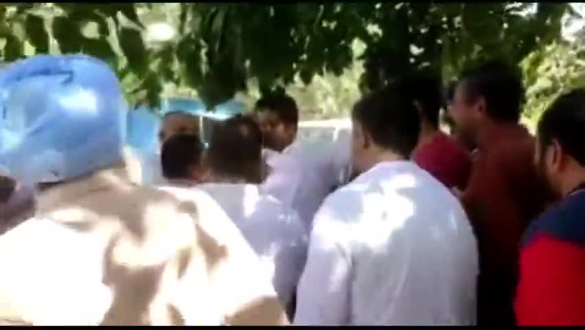 डबवाली: युवा जाग गया, तहसीलदार भाग गया, पकड़ कर वापस ले आए, कुछ ऐसा हुआ तहसील डबवाली में #dabwalinews #भ्र्ष्टाचार #अपराध #news