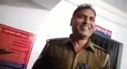 मोदीनगर के थाने में हंगामा, हाई वोल्टेज हुआ लड़का कहा हिम्मत है तो अंदर करके दिखा
#modinagar #news_update #virel #news24