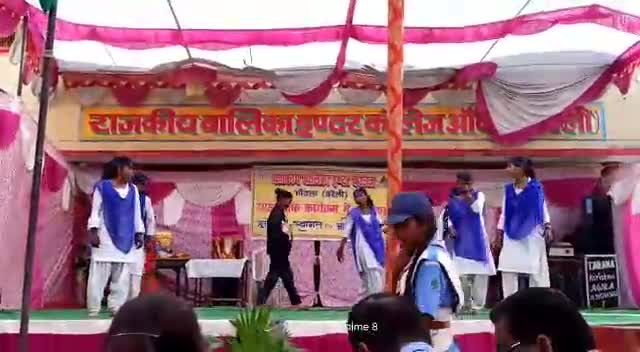 विधानसभा#आंवला के #राजकीय कन्या इण्टर कॉलेज में 
#बाबा_साहेब के गीत पर बच्चो ने काफी उम्दा नृत्य किया