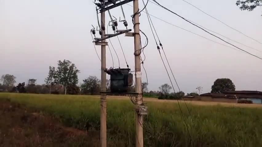 आरंगपानी के खोखरी महुआ में ट्रांसफार्मर पिछले 3 महीने से खराब बिजली आपूर्ति  की महामारी #bijlivibhag