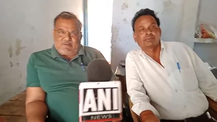 बिल्हौरःअरौल किसान सेवा समिति के सचिव मुन्नू लाल के कुशवाहा क्षेत्रवासियों देशवासियों को भी होली की हार्दिक शुभकामना#लव