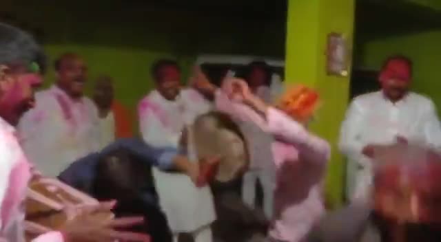 आपसी प्रेम और शौहार्द की त्यौहार होली, कल का विडिओ...
बुरा ना मानो होली है.....
#Holi2022 https://t.co/CbiEb2xhUQ