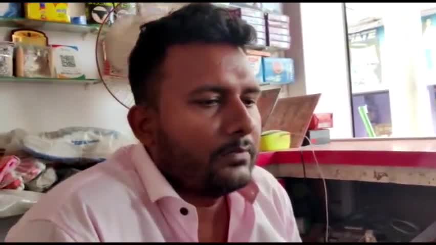 बड़हरिया: शरद यादव के द्वारा अपने पार्टी का राजद में विलय करने पर स्थानीय राजद कार्यकर्ता तथा समाजसेवी ने रखी अपनी राय ।#rjd_ljd