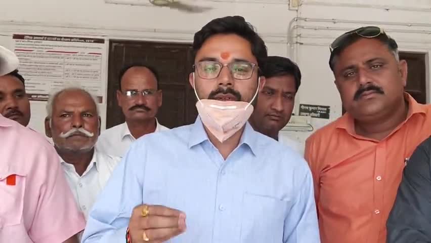 किशनगंज: किशनगंज पूर्व विधायक ललित मीणा ने की सरकार की आलोचना #सालासर गेट ढहाया