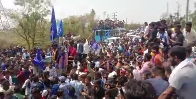 पाली, राजस्थान के बारवा गांव में आज #भीम_आर्मी प्रमुख #चंद्रशेखर_आजाद #जितेंद्र_मेघवाल जी के हत्यारों को सजा दिलवाने