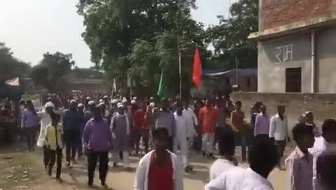 जय #हिंद जय #भारत 

नफ़रत फैलाने वालों के दिल पर साँप लौट जाएगा ये वीडियो देखकर

ध्यान से सुनिए क्या नारा लगा रहे लोग:-