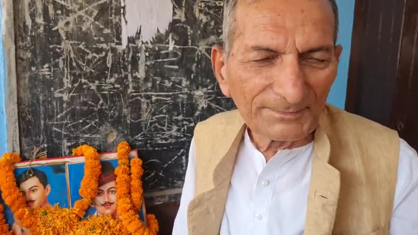 भगत सिंह शहादत दिवस के मौके पर हिंदू-मुस्लिम एकता का संदेश देने रजौड़ा पहुंचे पूर्व सांसद #शत्रुघ्न #प्रसाद #सिंह।