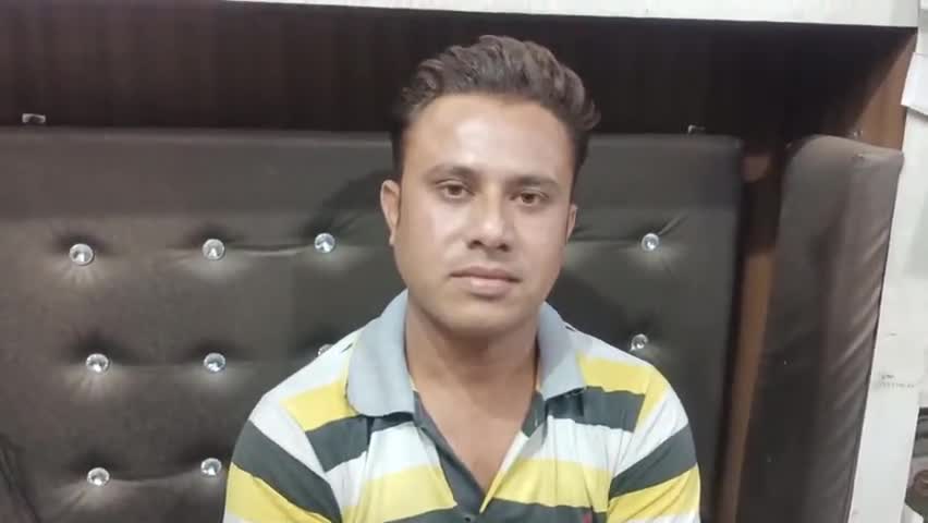 पोहरी: केंद्रीय मंत्री गडकरी के बयान पर कांग्रेस नेता आफाक अंसारी बोले- सड़कों पर नारियल फोड़ते ही गड्ढे हो जाते है
#भारतीय_सड़कें