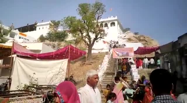 चाकसू: शिमला माता के दर्शन के लिए बहुत से लोग आते।
#shitla #news #viralews
