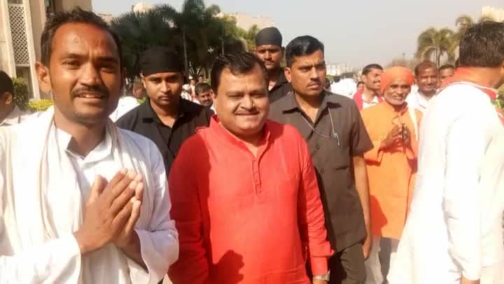 #बिंदासबोल करने वाले #हिंदुओं की आवाज उठाने तथा #रक्षा में सहयोग मदद करने वाले#सुरेशचौहानके जी#सुदर्शन#न्यूज़#चैनल के मालिक के साथ आनंद का पल