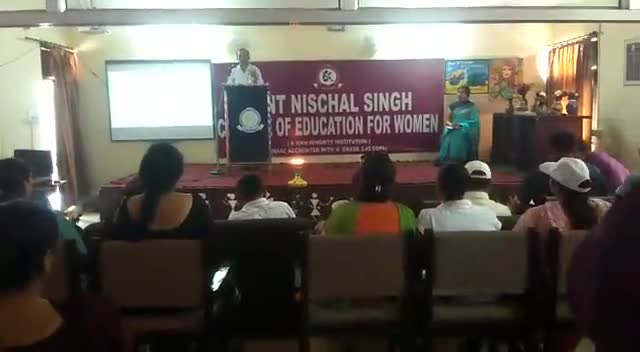 संत निश्चल कॉलेज में जोरदार तरीके से अपनी भावनाएं प्रकट की , युवाओ को किया प्रेरित 
#हमे #फॉलो #करें #7015551486