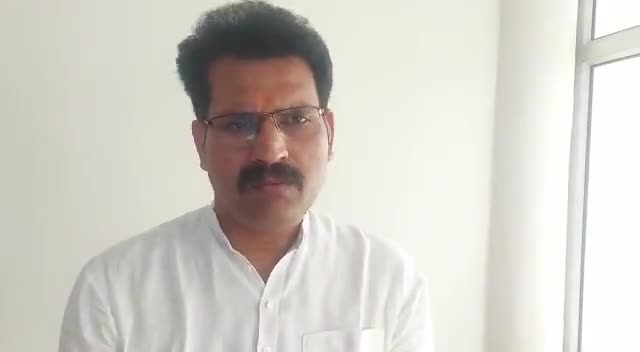 मन्दिरो व शैक्षिक संस्थानों के आसपास से मांस व शराब की दुकानें हटायी जाय ।।
मन्दिरो के बाहर गैर हिन्दुओ की दुकानें लगाने पर लगे प्रतिबन्ध ।।
#जागो_हिन्दू_जागो 
#विमलद्विवेदी