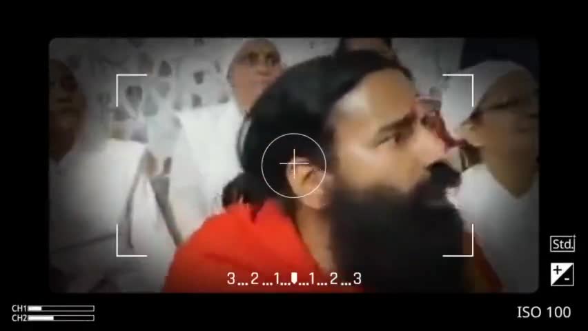 डिफेन्स कॉलोनी: बाबा रामदेव ने पेट्रोल पर पत्रकारों को ही धमकाने लगे #Ramdev #Petrol