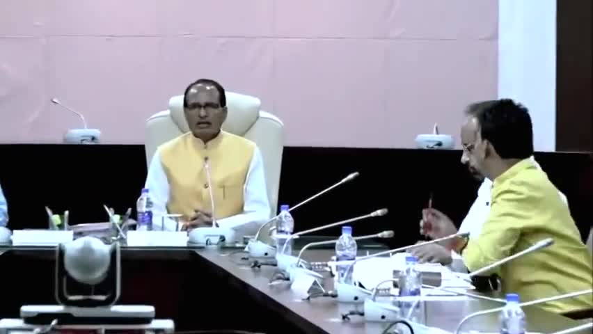 खरीफ की फसल हेतु लिए ऋण को चुकाने की तिथि 15 अप्रेल तक बढ़ाई।#cm #bjp #viral #loan #cmhelp #cmo