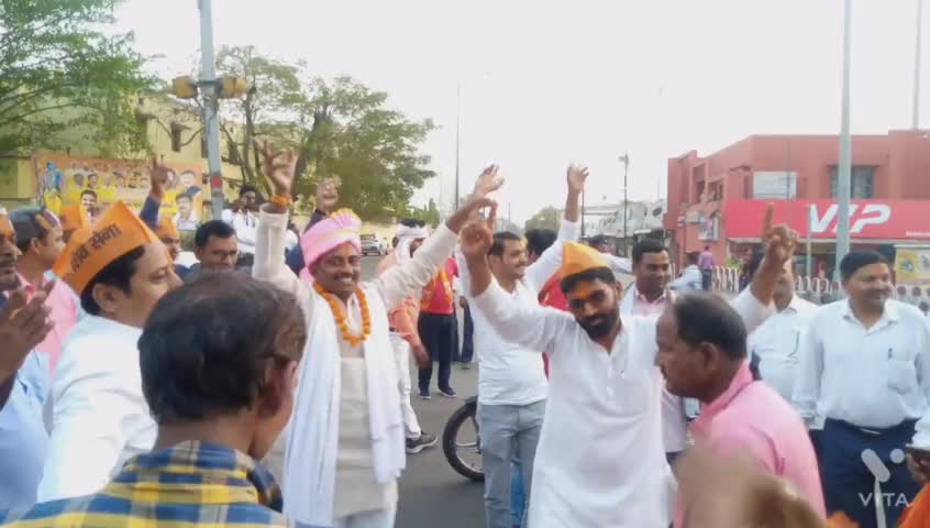 सिंगरौली: साहू समाज की देवी संत शिरोमणि मां कर्मा की भव्य यात्रा राजनीतिक पार्टियों ने भी किया यात्रा का स्वागत  
#साहू समाज