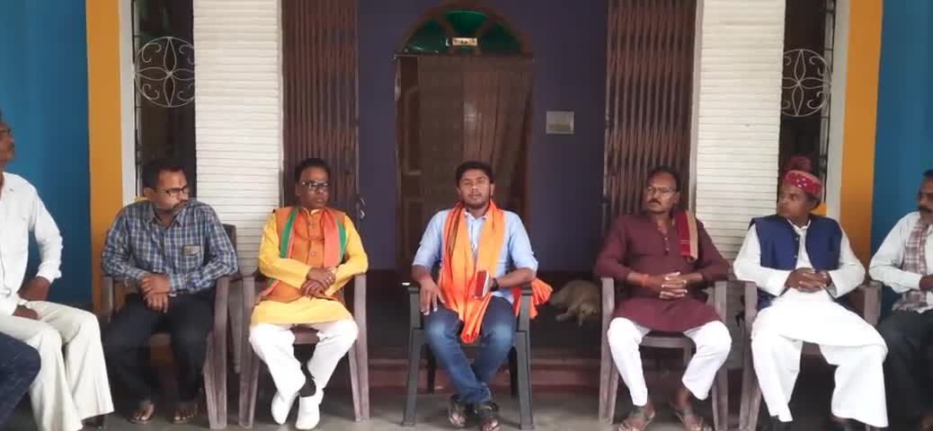 पटना में सम्राट अशोक की जयंती को भव्य बनाने हेतु पुरैनी में कोसी कार्यक्रम प्रभारी राजा रवि जी का आगमन।
#सम्राट_अशोक