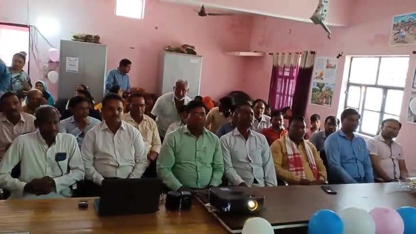 आज ब्लाक संसाधन केन्द्र नसिरापुर में बेसिक शिक्षा विभाग द्वारा आयोजित #स्कूल_चलो_अभियान के कार्यक्रम में।