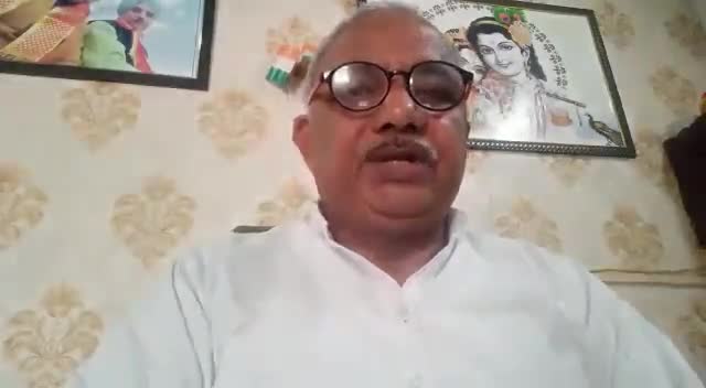 बाबा का बुलडोजर चल रहा है अच्छी बात है अवैध कब्जे हटाए जा रहे हैं ये भी अच्छी बात है लेकिन जब चले तब कॉलोनियां काटी जा रही हो ताकि #गरीब किसान या गरीब मजदूर उसमें नाम #फंसे #bku_lokshakti  चाहतीं हैं कि जब अवैध कब्जे किए जाएं तभी उन पर तुरं