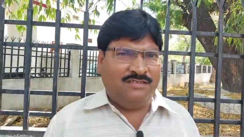मैनपुरी: रमज़ान में शराब की दुकानें बंद होनी चाहिए : करहल विधानसभा से बसपा के पूर्व प्रत्याशी दीपक पेंटर #रमज़ान