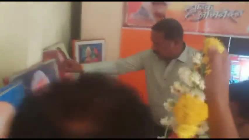 विधायक दिनेश राय मुनमुन भाजपा स्थापना दिवस कार्यक्रम मे शामिल हुए#seoninews