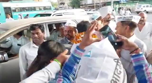 आज #अंबाला आगमन पर आम आदमी पार्टी ज़िला अम्बाला के सभी वरिष्ट सदस्यों ने आप नेता डॉ #अशोक #तंवर जी का स्वागत किया