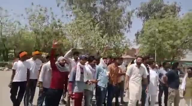 अनूपगढ़: अनूपगढ में कार्यकर्ताओं ने #किसानो पर अत्याचार खिलाफ आवाज बुलंद की ! 
#aamaadmiparty 
#aamaadmiparty