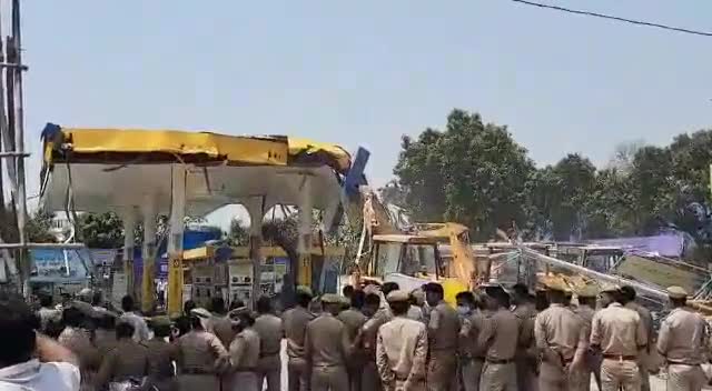 भोजीपुरा सपा विधायक शहजिल  इस्लाम के पेट्रोल पंप पर बुलडोजर चला #bareily #bjpitcellexposed #bjp4uttarpradesh