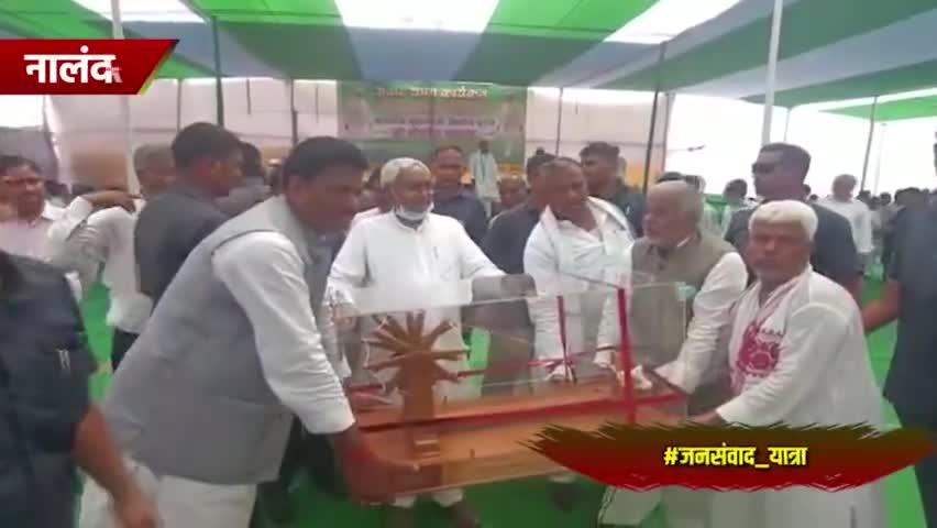 अपराध और अपराधियों पर कंट्रोल करने के लिए पुलिस को मिला फ्री हैंड....रोको-टोको अभियान के तहत हर संदिग्धों से होगी पूछताछ।।
#CrimeControl #Bihar
#SushasanBabu #NitishKumar