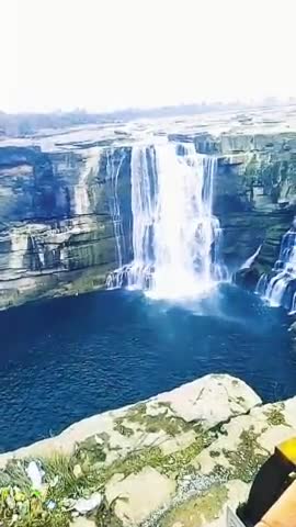 हुज़ूर: रीवा से 30 km दूर पूर्वा जलप्रपात मनोहारी दृश्य।#waterfall