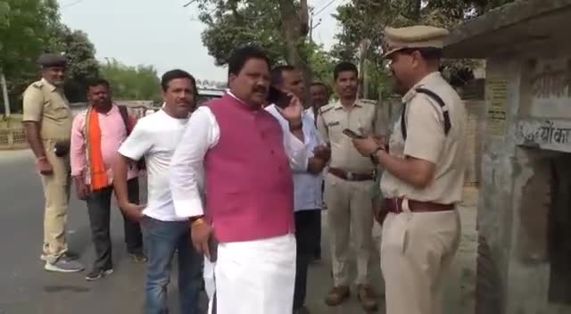 #रामजन्मोत्सव के मौके पर रानीगंज स्थित कलावती छात्रावास प्रांगण से निकाली गई शोभायात्रा में शरीक हुआ,