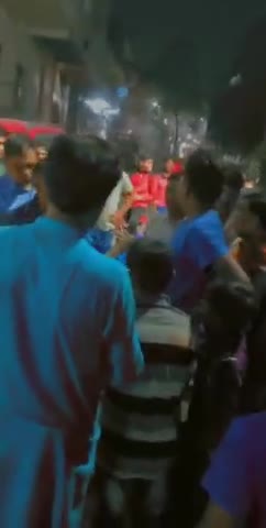 दादरी: #नोएडा के ग्राम #सलारपुर महर्षी नगर दुर्गा सदन #महक_महल के पास चालीस साल पुराने #पेड़ को काटा, बिना परमिसिन।