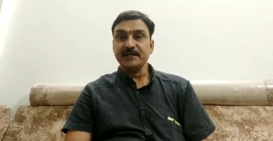 विदिशा नगर: वाड्रा को लेकर कांग्रेस कमेटी के प्रदेश महामंत्री बोले- जो व्यक्ति लोगों के बीच स्वीकार्य उसका लाभ मिलेगा #रॉबर्ट_वाड्रा