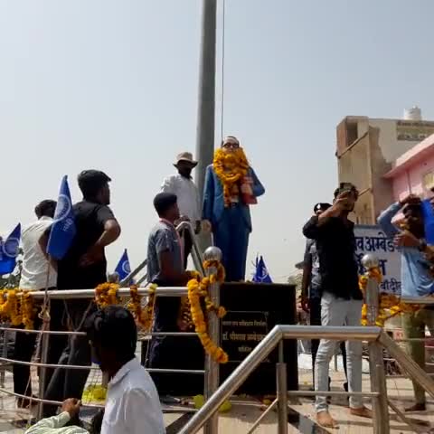 अपने अद्वितीय ज्ञान के प्रकाश से भारतीय संविधान का मान बढ़ाने वाले 'बाबा साहेब' जयंती ।
#BRAmbedkar
#BhimraoAmbedkar