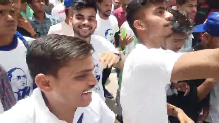 Narwar - डॉ.बाबासाहेब आंबेडकर जयंती पर विशाल रैली व जुलूस !! Sonu Vlog

#SonuVlog #Narwar #JayBhim