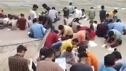 #बिहार के #पटना #गंगा #घाट पर #परीक्षा की #तैयारी करते #विद्यार्थी  को देखें