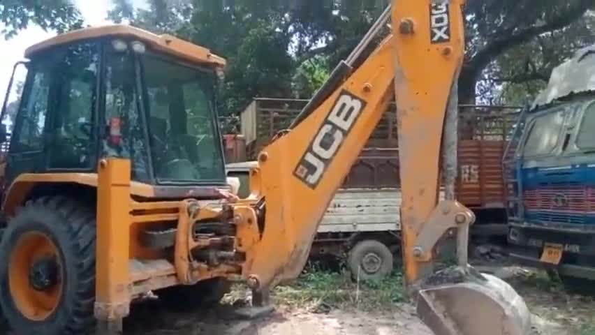बैसि: चोपड़ा में अवैध खनन करते जेसीबी जब्त खनन विभाग को दी गई सूचना आगे की की जा रही कार्रवाई #अवैध_खनन