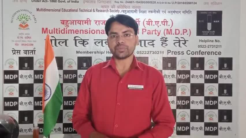 जब #लखनऊ मे 5km की भीषण जाम मे फंसे हो तब हम कितने #साक्षर है समझ आता है
#5दिन_सिग्नल नाकाम
#11000CCTVकैमरा नाकाम #BAP
