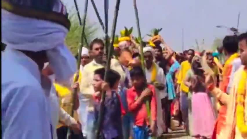 खड़कपुर में हुआ भव्य संगीतमय श्री मद भागवत कथा का आयोजन,निकाली कलश यात्रा। #bhagwat #katha #आयोजन #कथा #भजन #भगवान