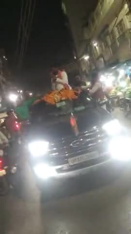 #लकी यादव ( वर्तमान विधायक मल्हनी)सभी से हाथ जोड़ कर धन्यवाद बोला
#malhni #malhni #jaunpur