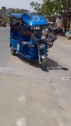Chetan Vihar Phase 2 flyover ke pass tamtam aur tractor mein Hua  #kishan#Vrindavan