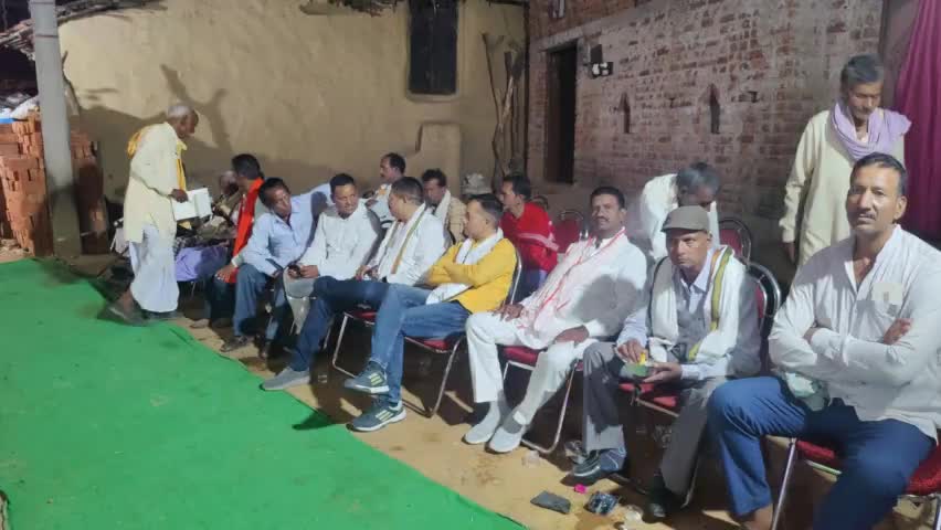 पिपरा प्रखंड अंतर्गत ग्राम पिपरा में बसंत सिंह जी के पुत्र के तिलक तथा दमवां में प्रमोद सिंह जी के पुत्री के शादी समारोह में उपस्थित होकर बधाई एवं शुभकामनाएं दी।
#stayblessedalways 
#pipra
#husainabad