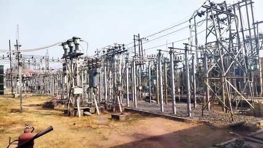 शेरघाटी: शेरघाटी में लगातार हो रही बिजली कटौती से लोग हैं परेशान, बोले : 5-5 घंटे के लिए कट रही बिजली #बिजली_कटौती
