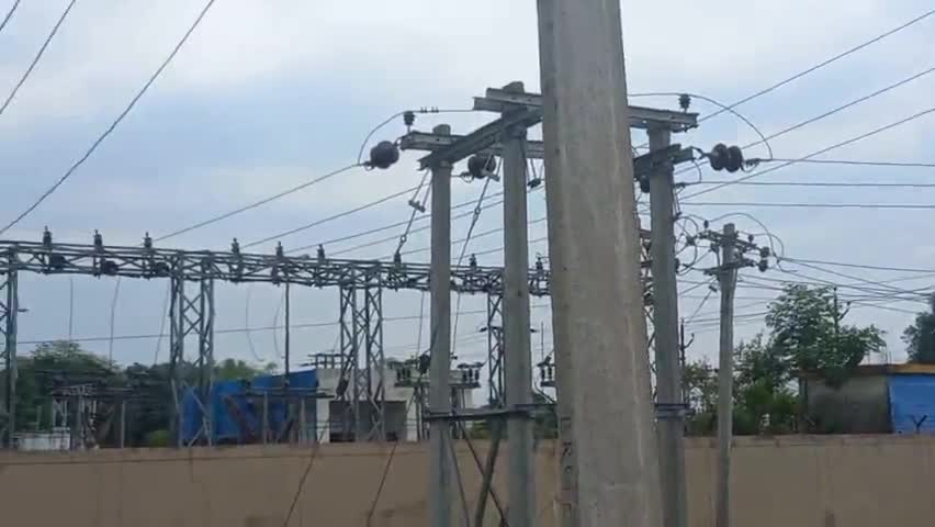 पावर हाउस पोठिया मैं 33kv है बंद 
#jeelani29