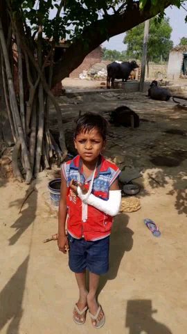 लखीमपुर: हाय रे थाना पुलिस खीरी सरकार के करमचारी सरकार की बारबादी कर राहे#uppoliceयूपी
