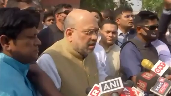 Honourable HM Sri #amitshahinbengal Ji visited the house of Arjun Chowrasia in WB and gave strength to the family.