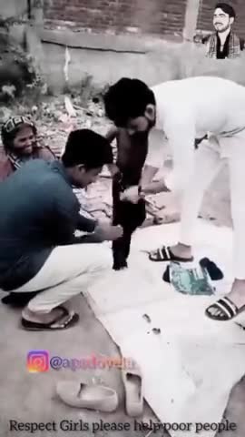 Wait The end 🥺❤️ Respect Girls please help poor people #apsgurjar  #happy #smile #love #viral #song