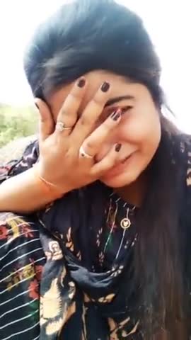 बदायूं क्वीन वैष्णवी बनी स्टार सोशल मीडिया की गांव की वीडियो बनाई #budaunqueenvaishnavi #budaunqueen #queenvaishnavi