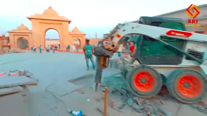 फिर शुरू हुई वाराणसी के काशी विश्वनाथ धाम में खुदाई, देखें एक्स्क्लूसिव ग्राउंड रिपोर्ट

#KashiVishwanathCorridor
